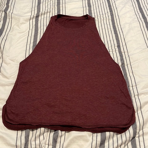 Maroon medium workout tank - Picture 1 of 3
